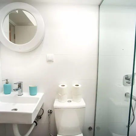 Apartment Central Charm 2Br And Modern Apt-All Is Walkable Belgrade